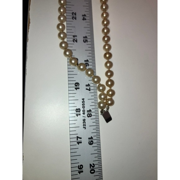 Vintage Double Strand Pearl and Swarovski Crystal Necklace! - Picture 8 of 9